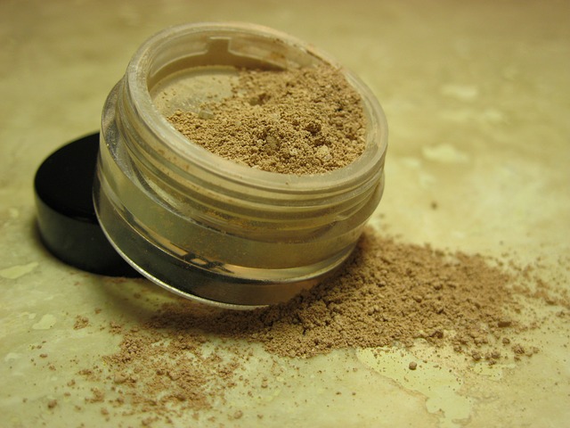 Is Powder Foundation Better Than Liquid - Jsumomo